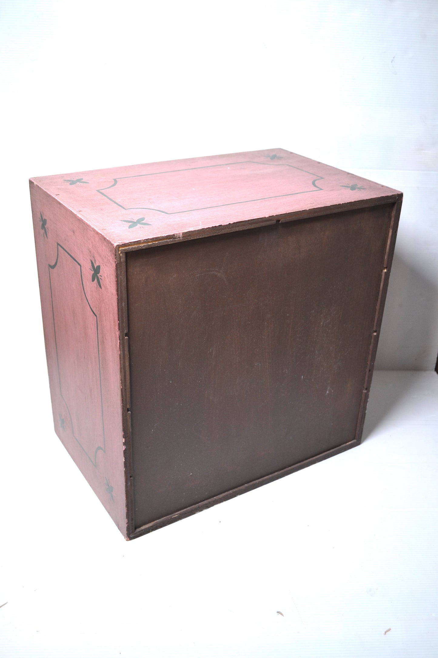 Meuble à tiroirs