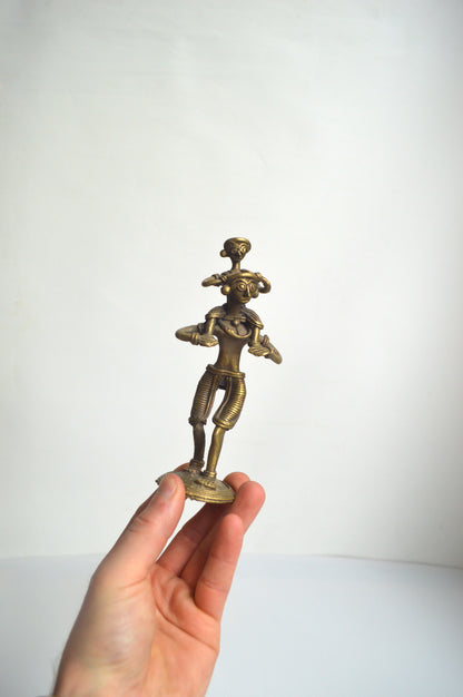 Personnage ethnique en bronze Paternité