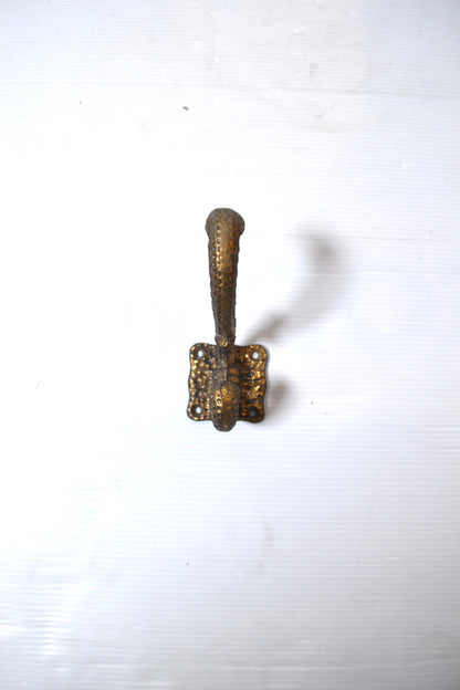 Ancienne patère dorée