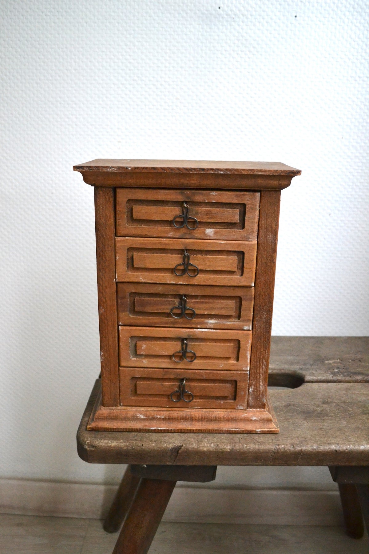 Boîte à bijoux en bois
