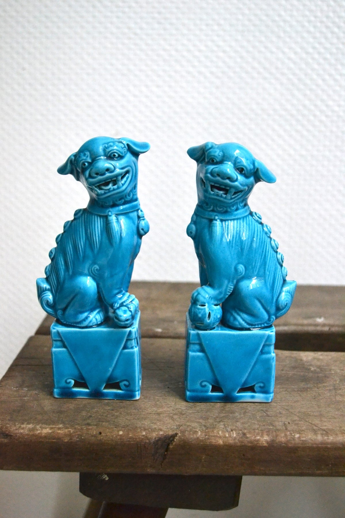 Paire de chiens en céramique