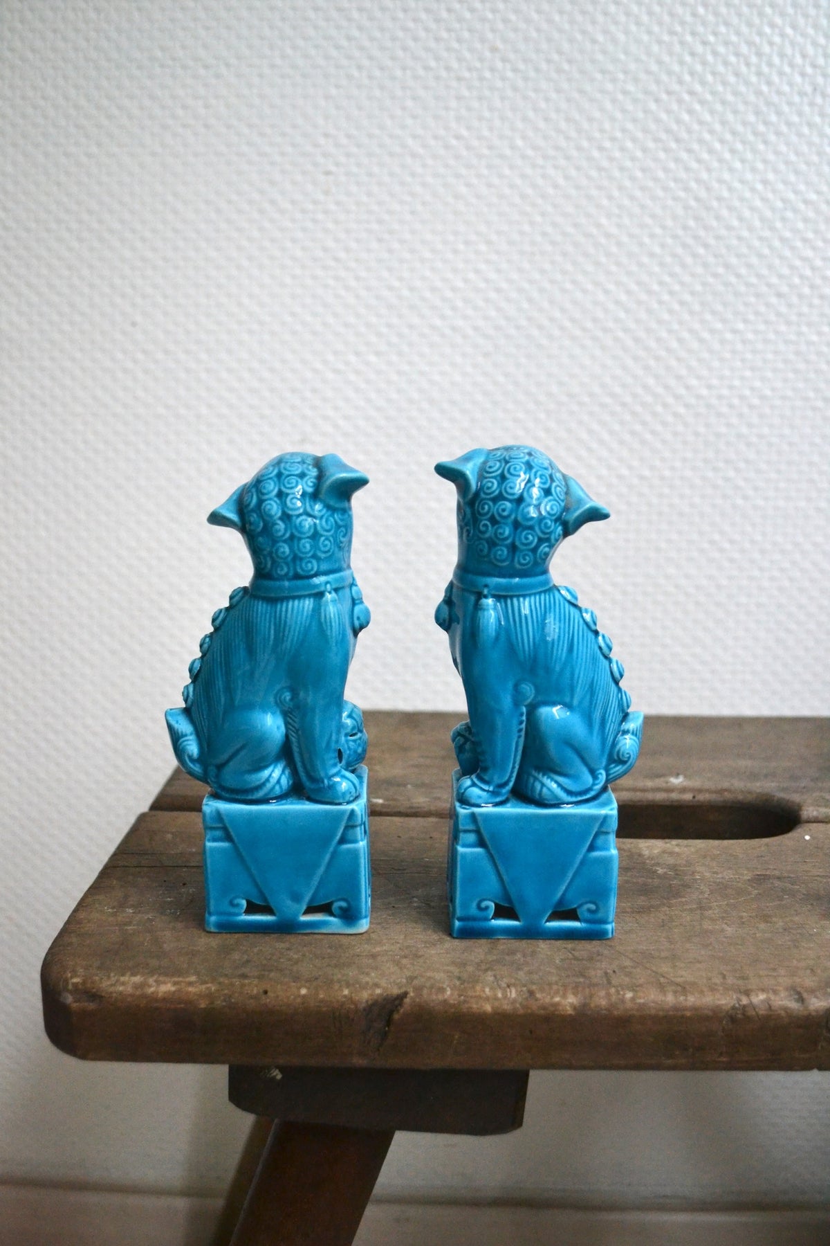 Paire de chiens en céramique