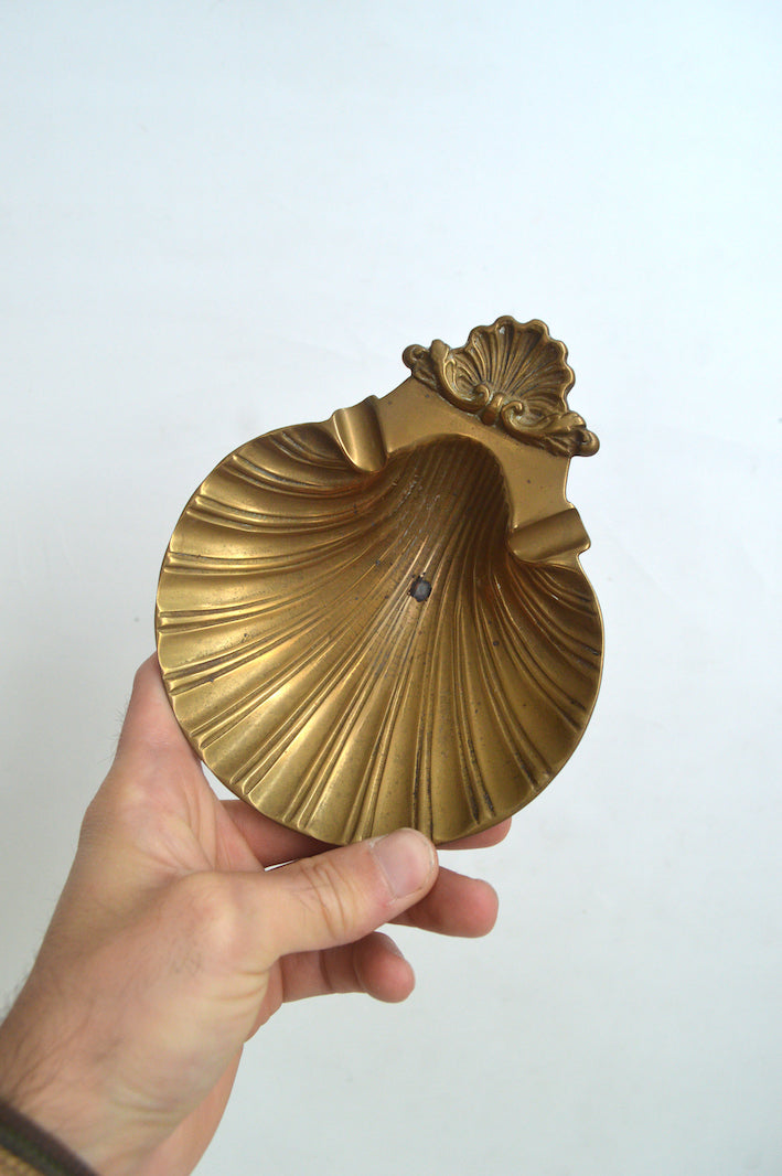 Cendrier coquille Saint-Jacques en laiton