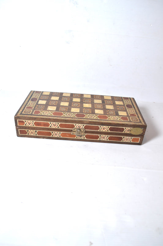 Jeu d'échecs de dames et de Backgammon en marqueterie
