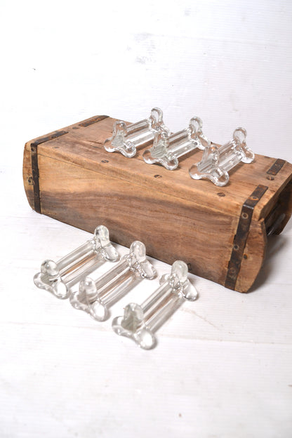 Porte-couteaux en verre