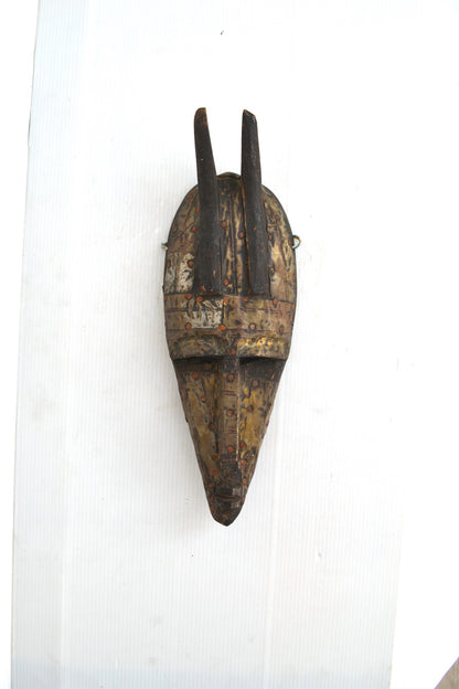 Masque en bois