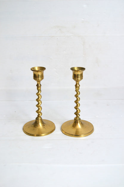 Bougeoirs torsadés