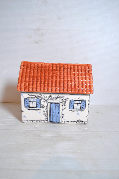 Boîte maison en céramique