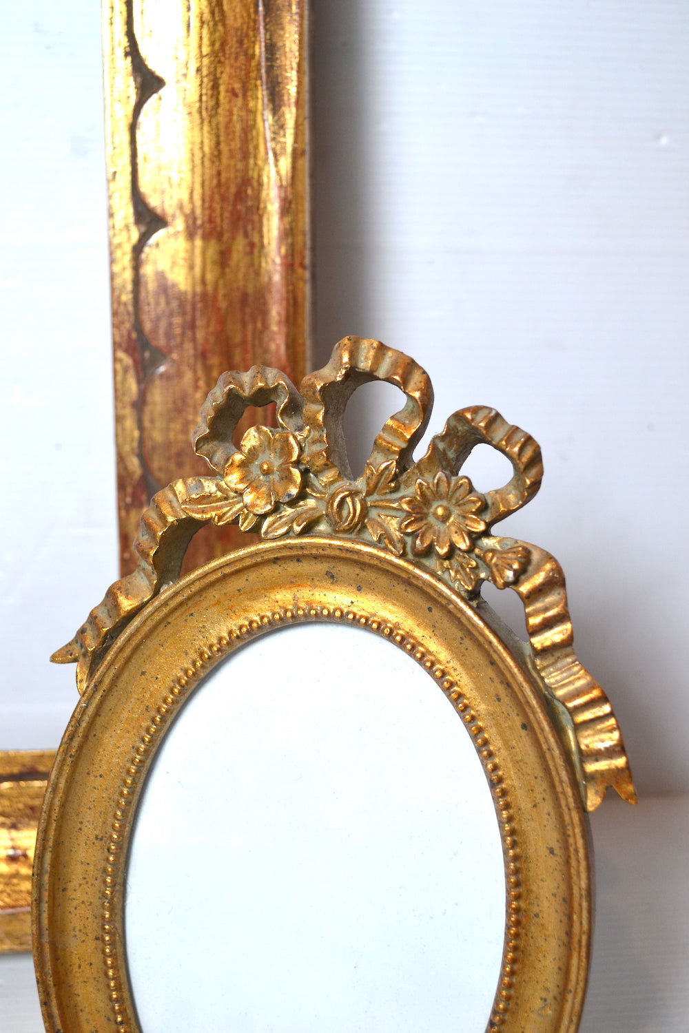 Cadre à nœud doré à poser