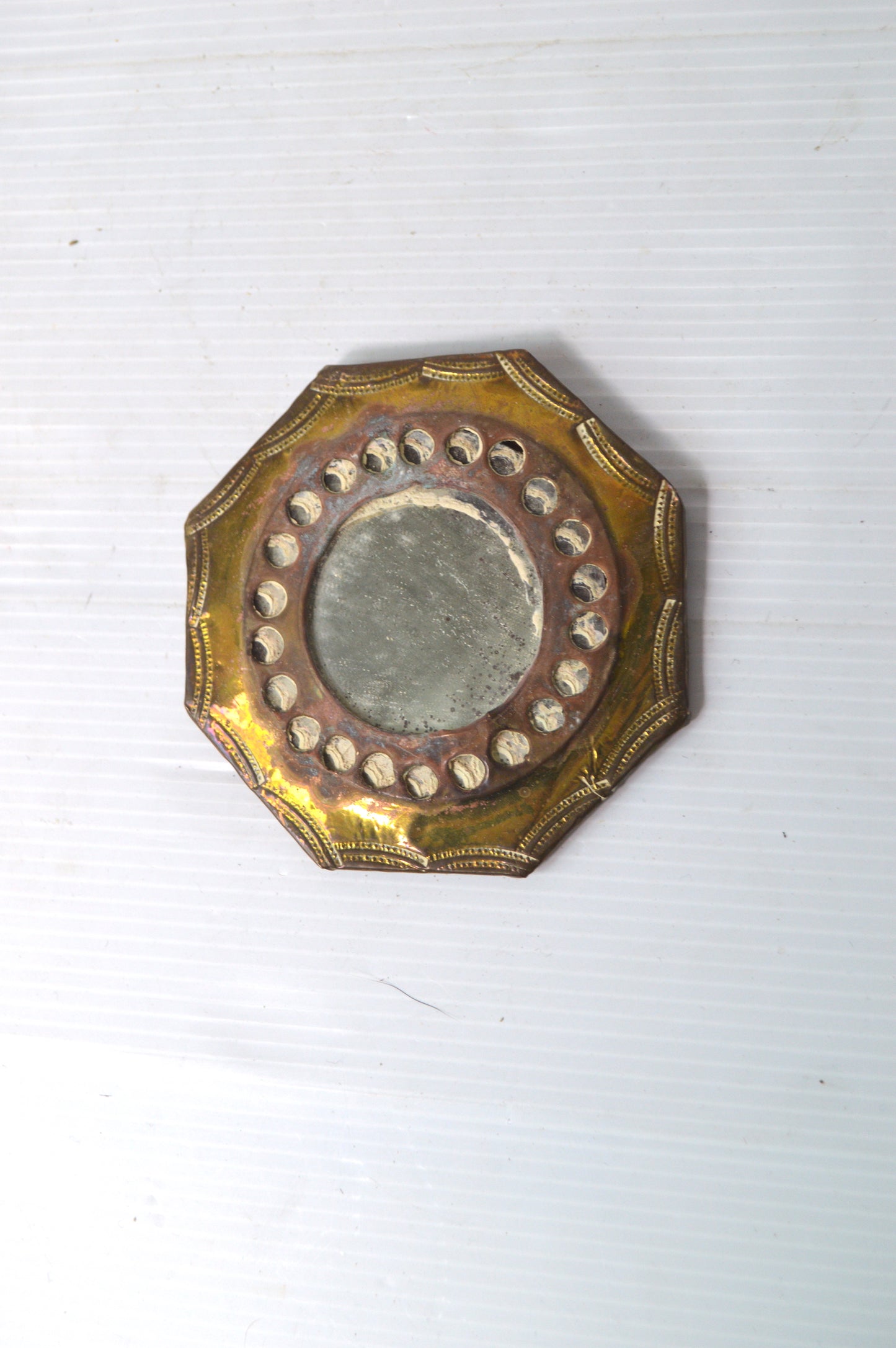 Petit miroir octogonal