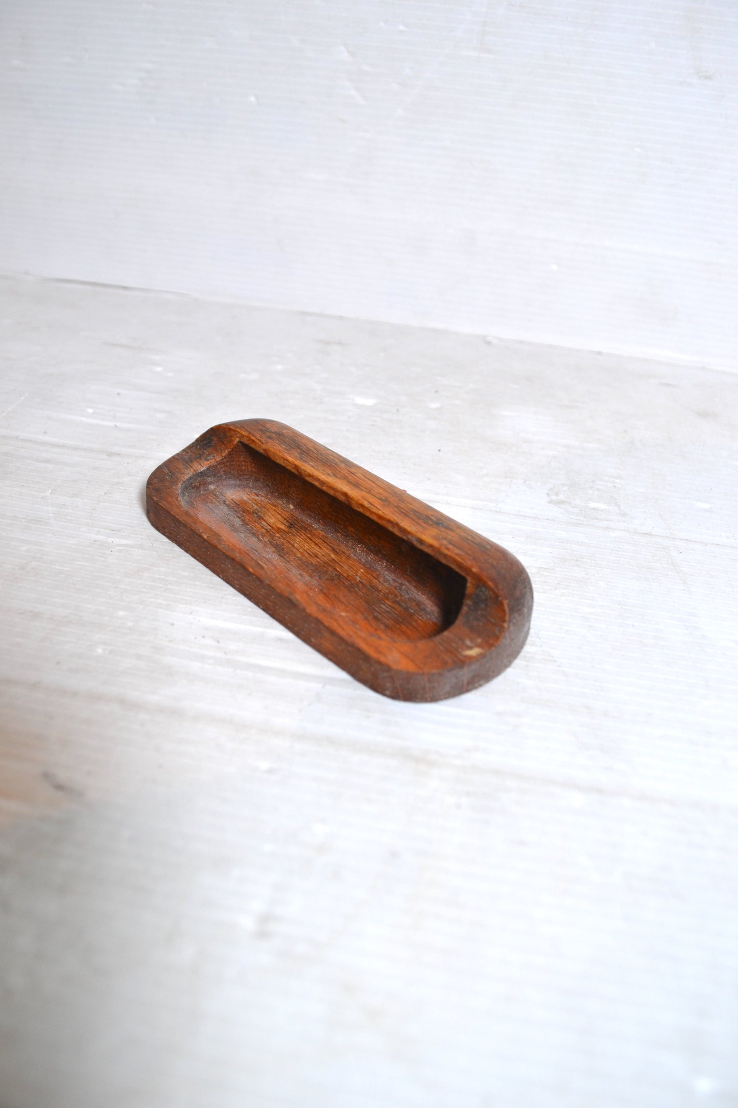 Poignée de tiroir en bois