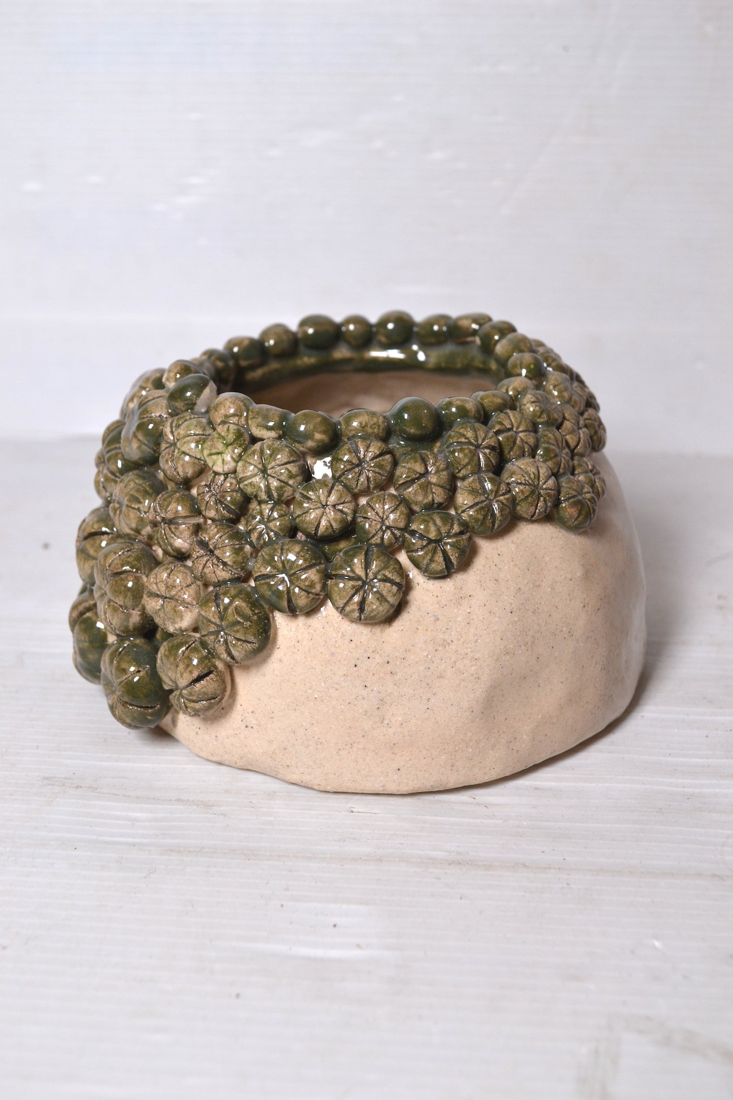 Cache-pot artisanal en céramique