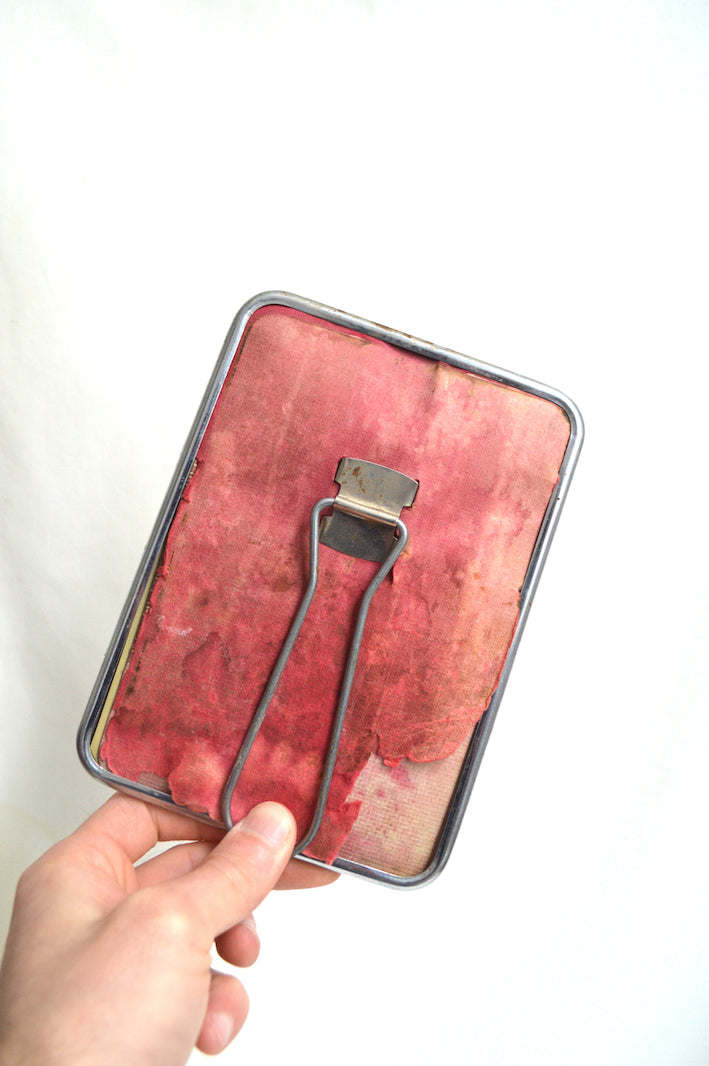 Petit miroir de barbier