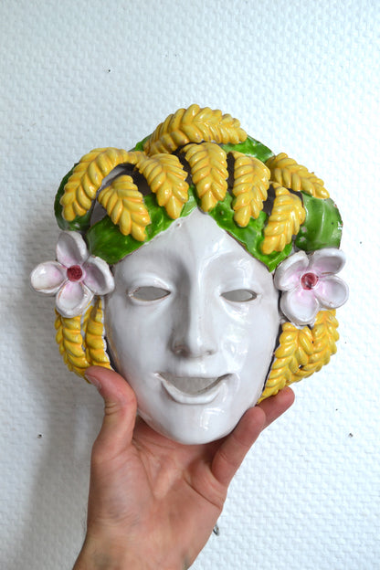 Masque italien en barbotine