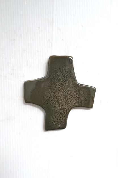 Croix en céramique