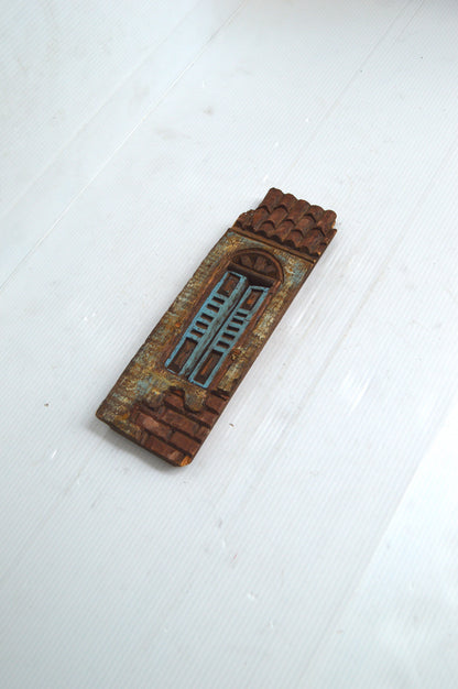 Façade décorative en bois