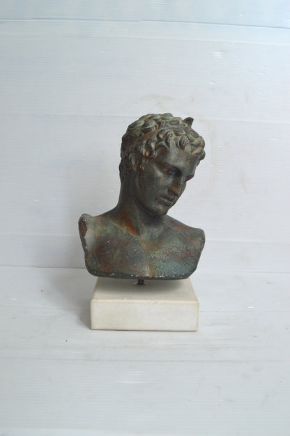 Buste d'ephèbe
