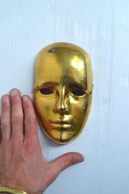 Masque doré