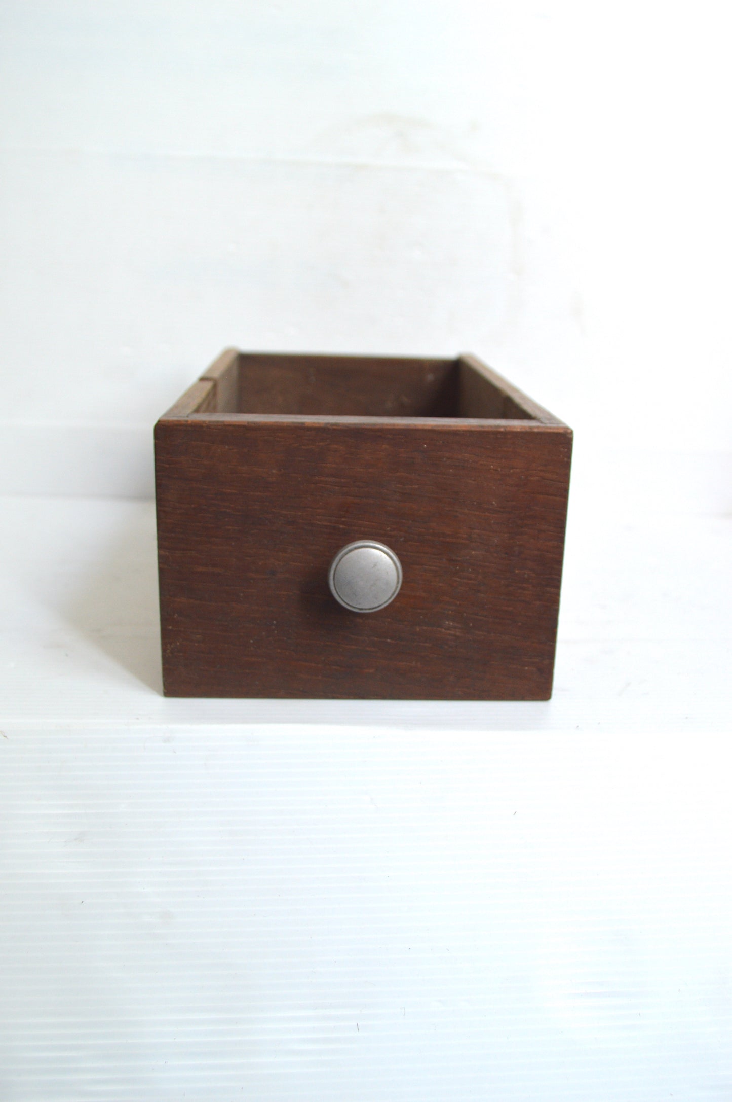 Ancien tiroir en bois