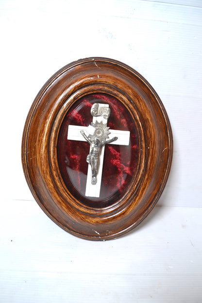 Cadre bombé religieux