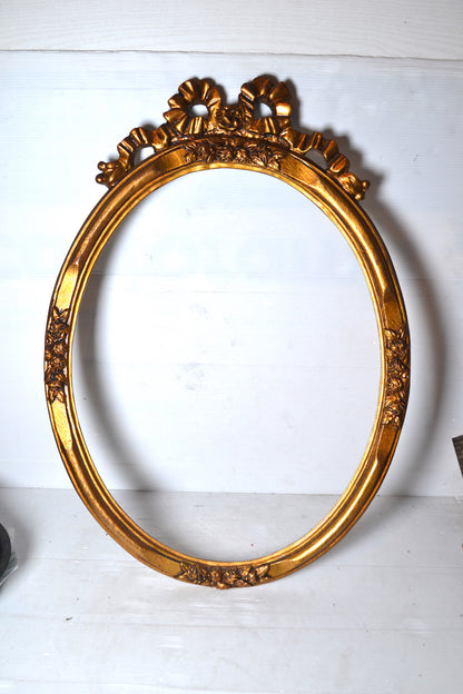 Cadre à nœud doré