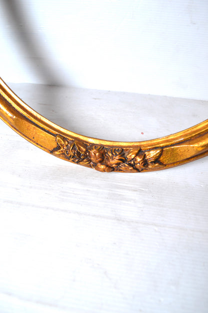 Cadre à nœud doré