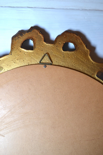 Cadre à nœud doré