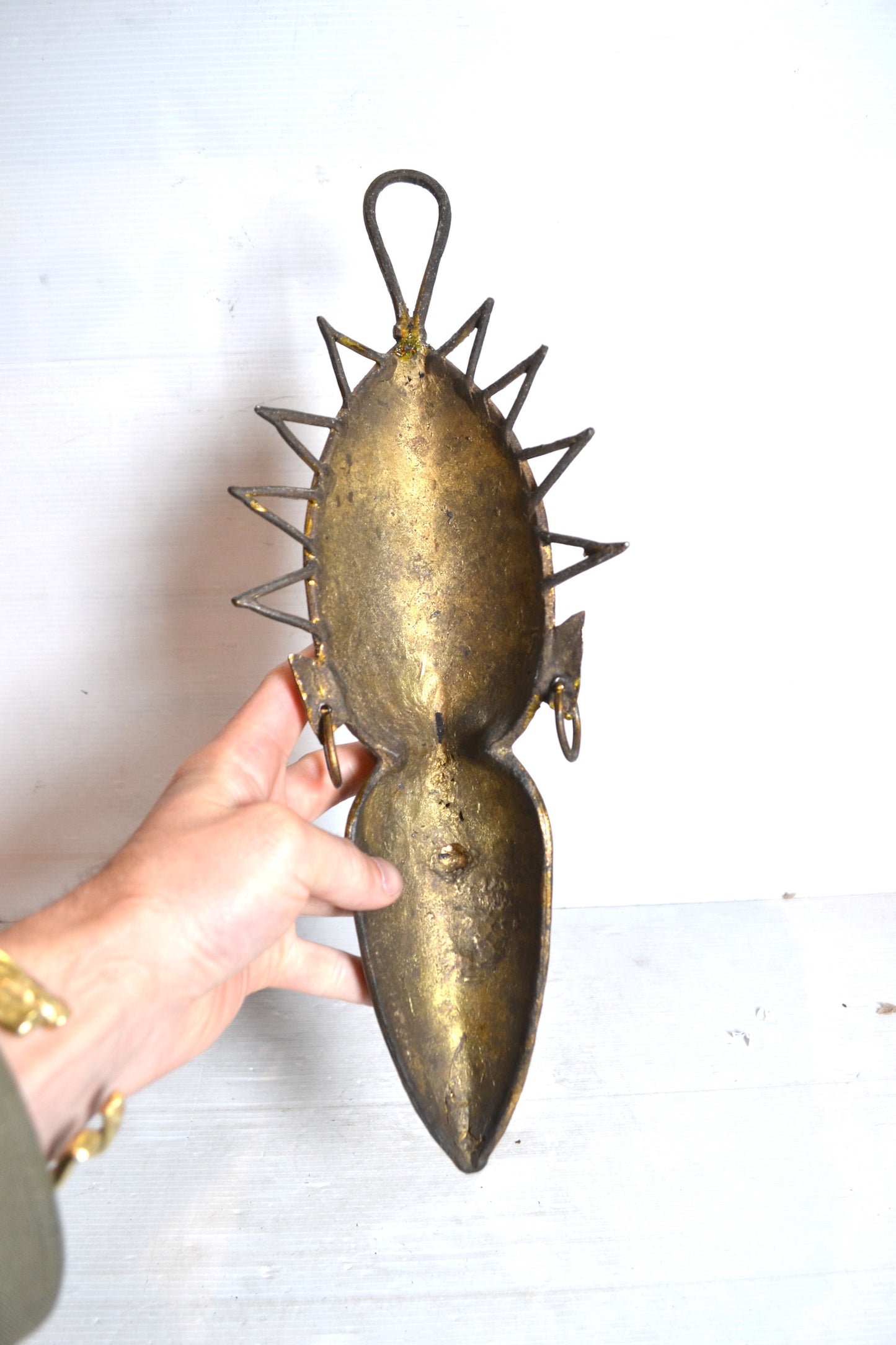 Masque en bronze