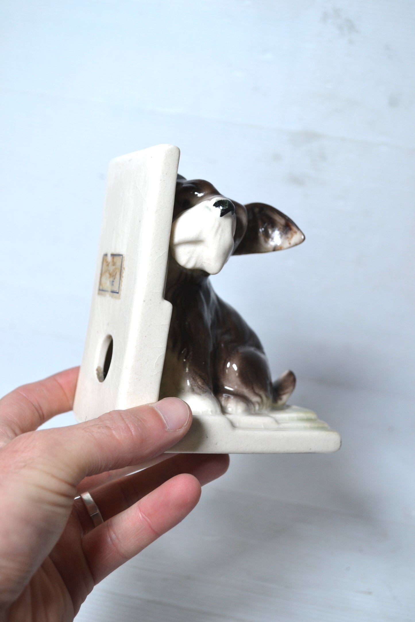 Chien en céramique