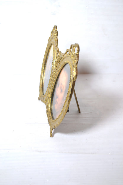 Ancien cadre double doré en laiton à poser