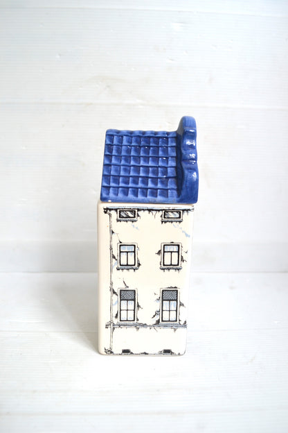 Boîte maison en céramique