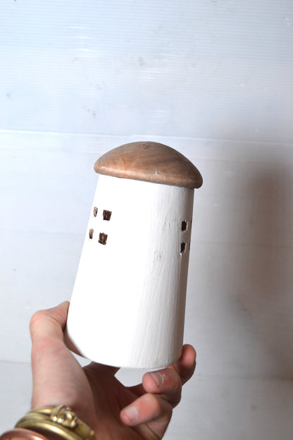 Maison décorative en bois