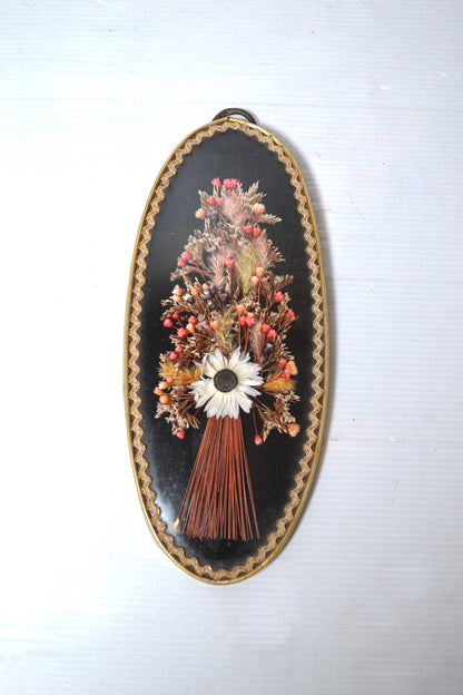 Cadre de fleurs séchées au verre bombé