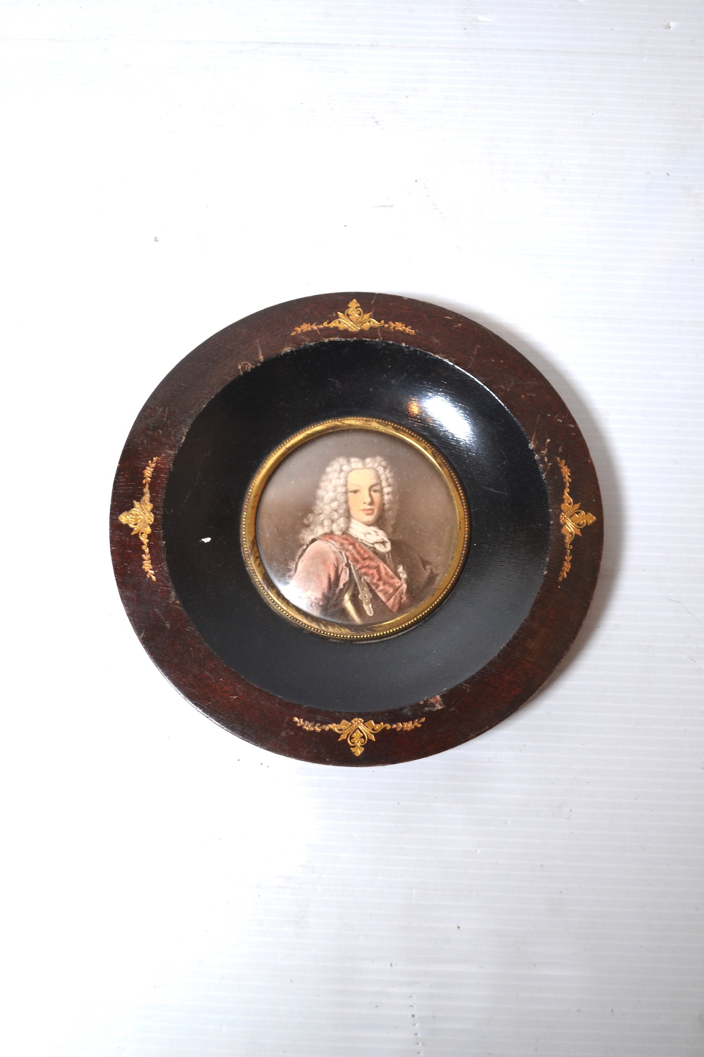 Cadre miniature au verre bombé