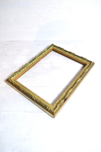 Cadre en bois doré