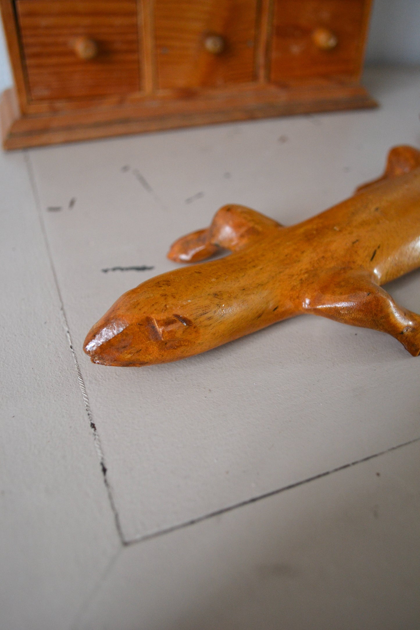 Salamandre en bois