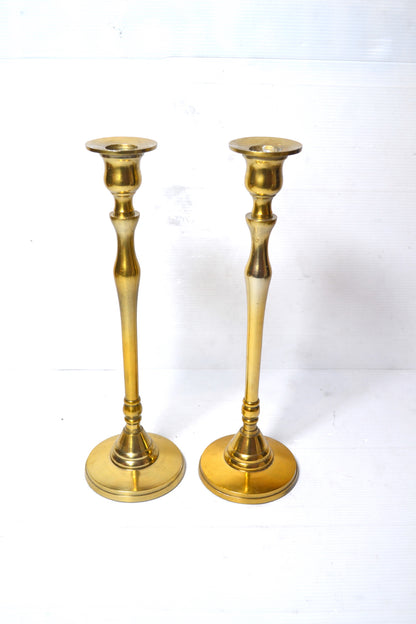 Bougeoirs longs en laiton