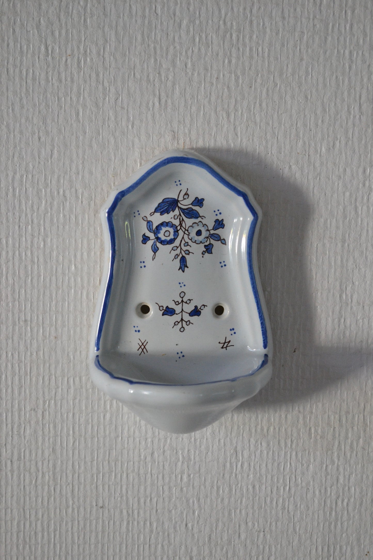 Bénitier en céramique