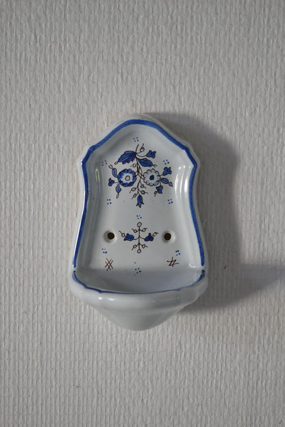 Bénitier en céramique