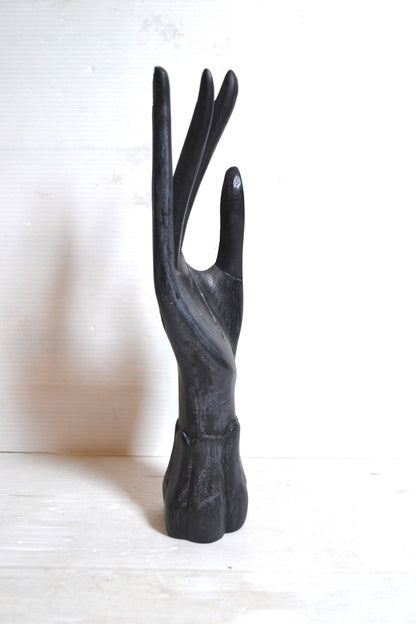 Main de bouddha en bois sculpté