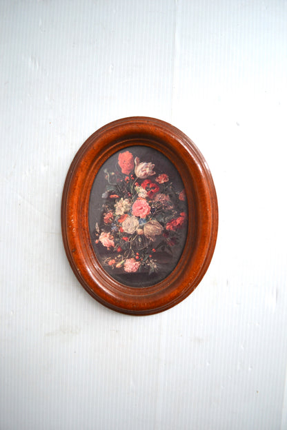 Petit cadre oval fleuri