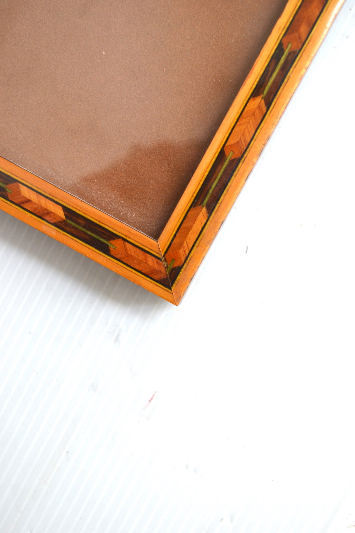 Petit cadre en marqueterie