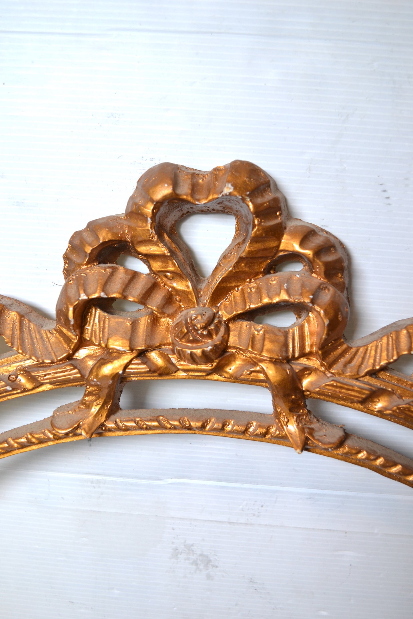 Cadre à nœud doré