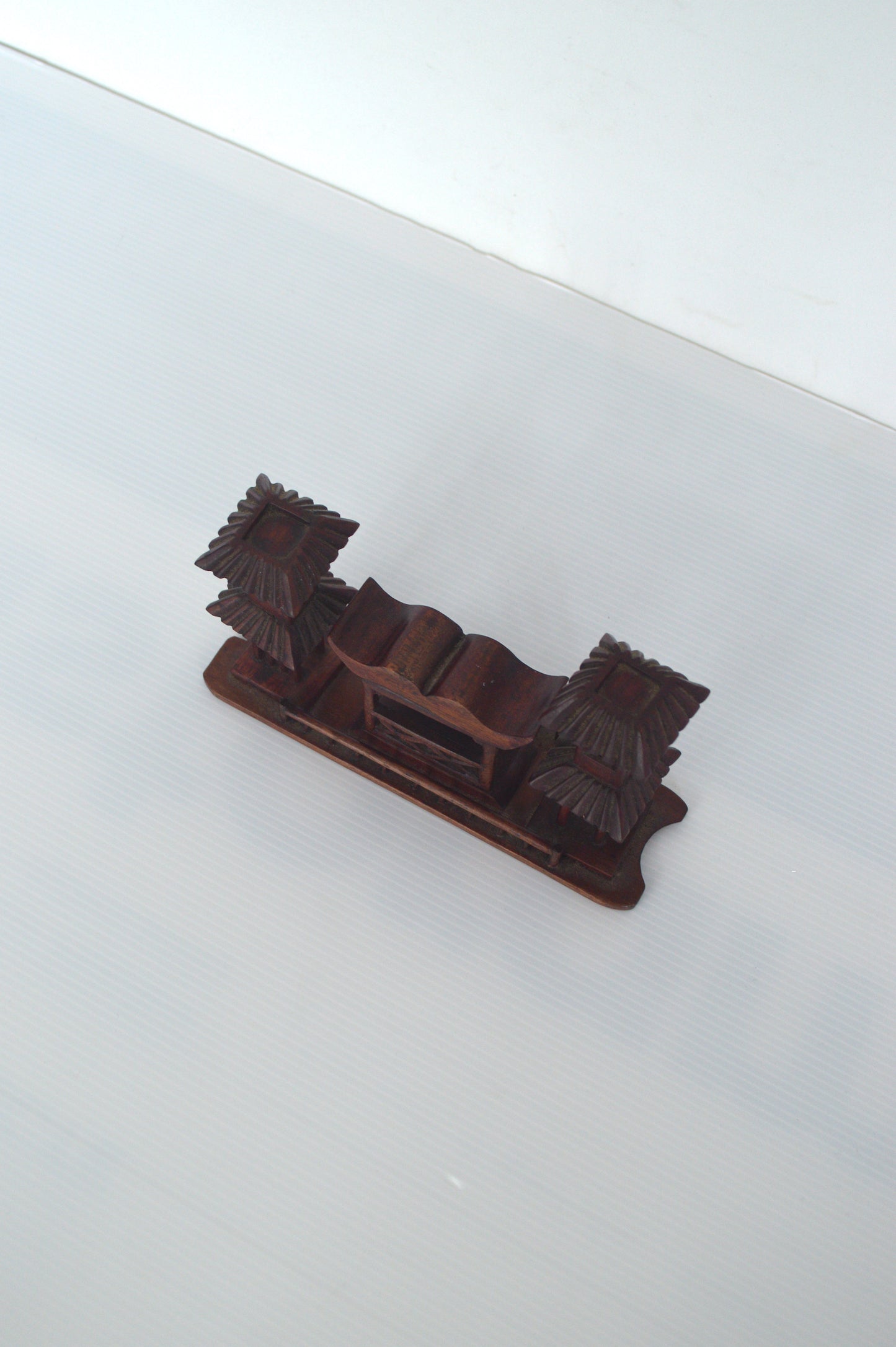 Diorama chinois en bois