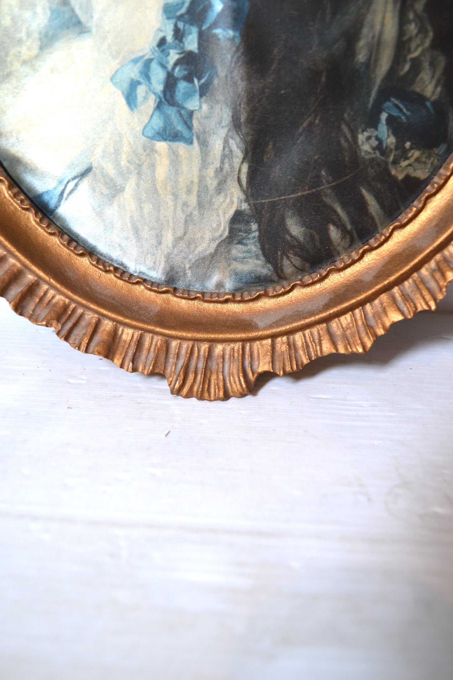 Cadre médaillon doré