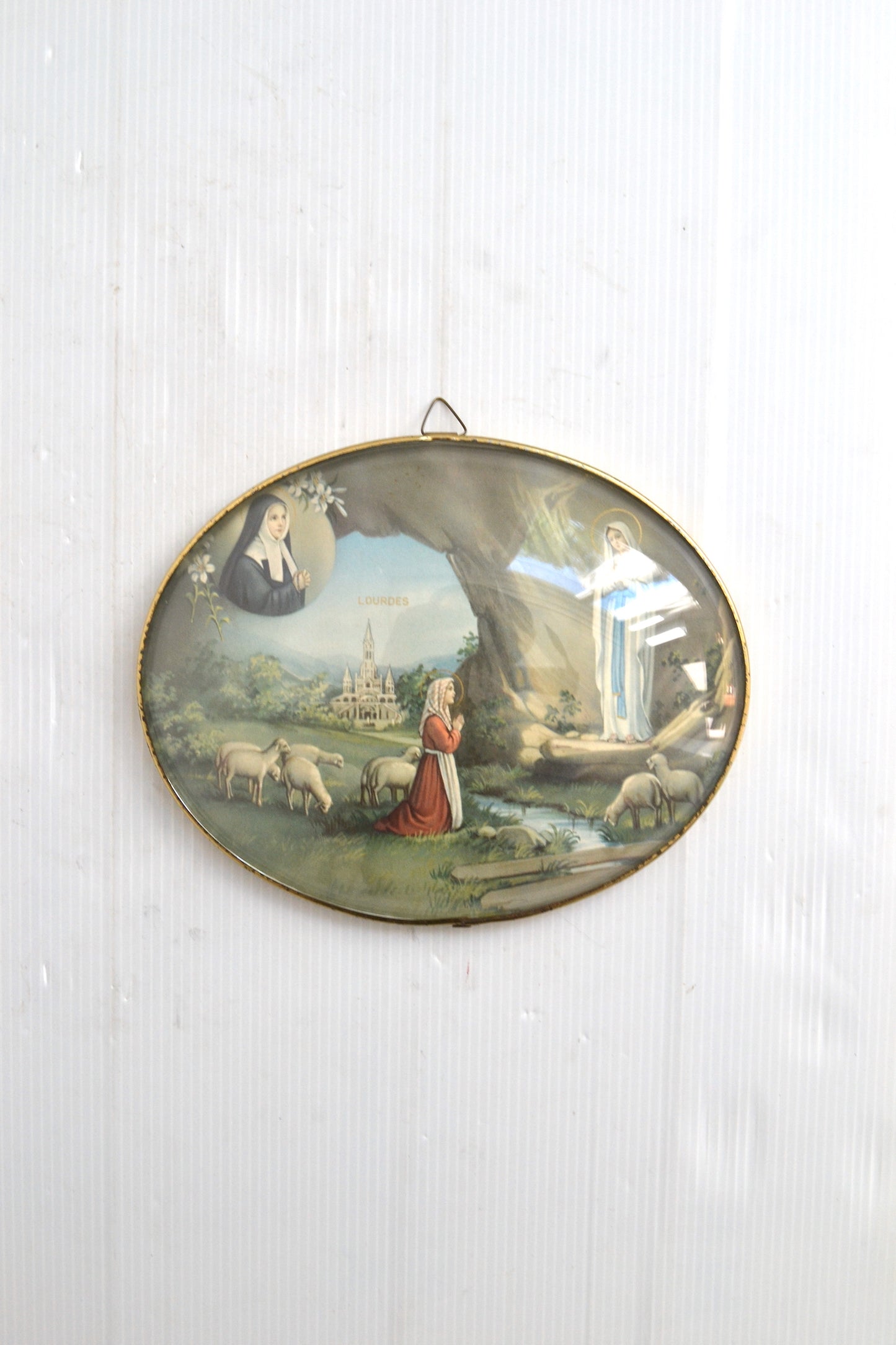 Cadre bombé Souvenir de Lourdes