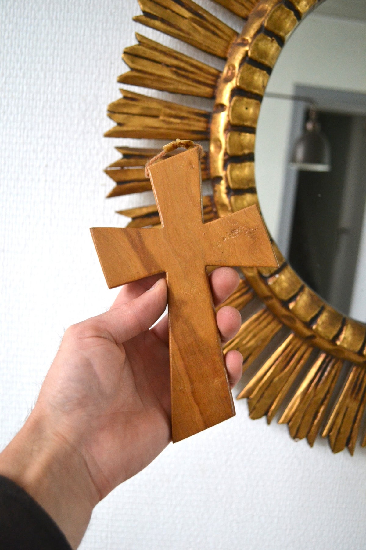 Crucifix mural en bois