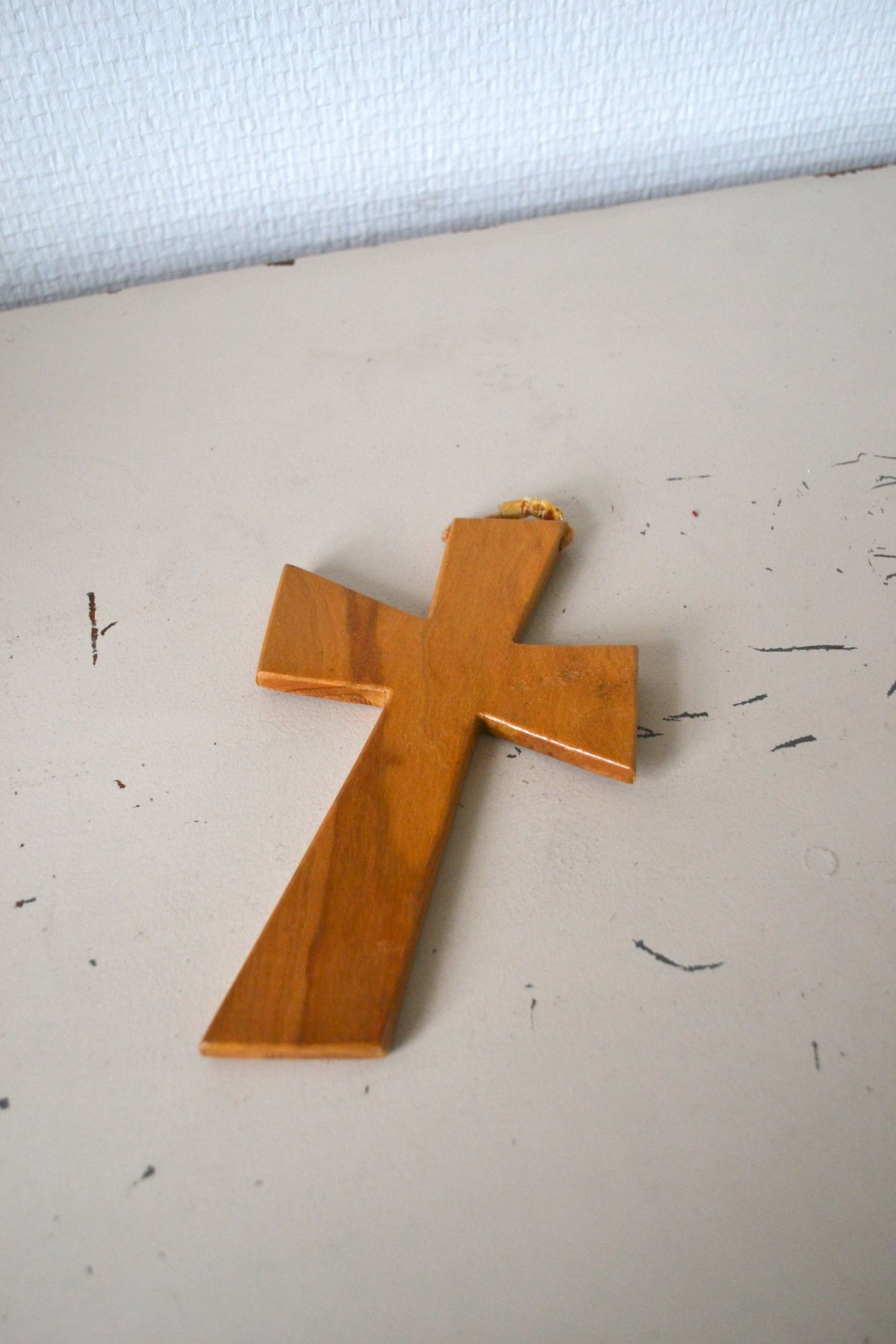 Crucifix mural en bois