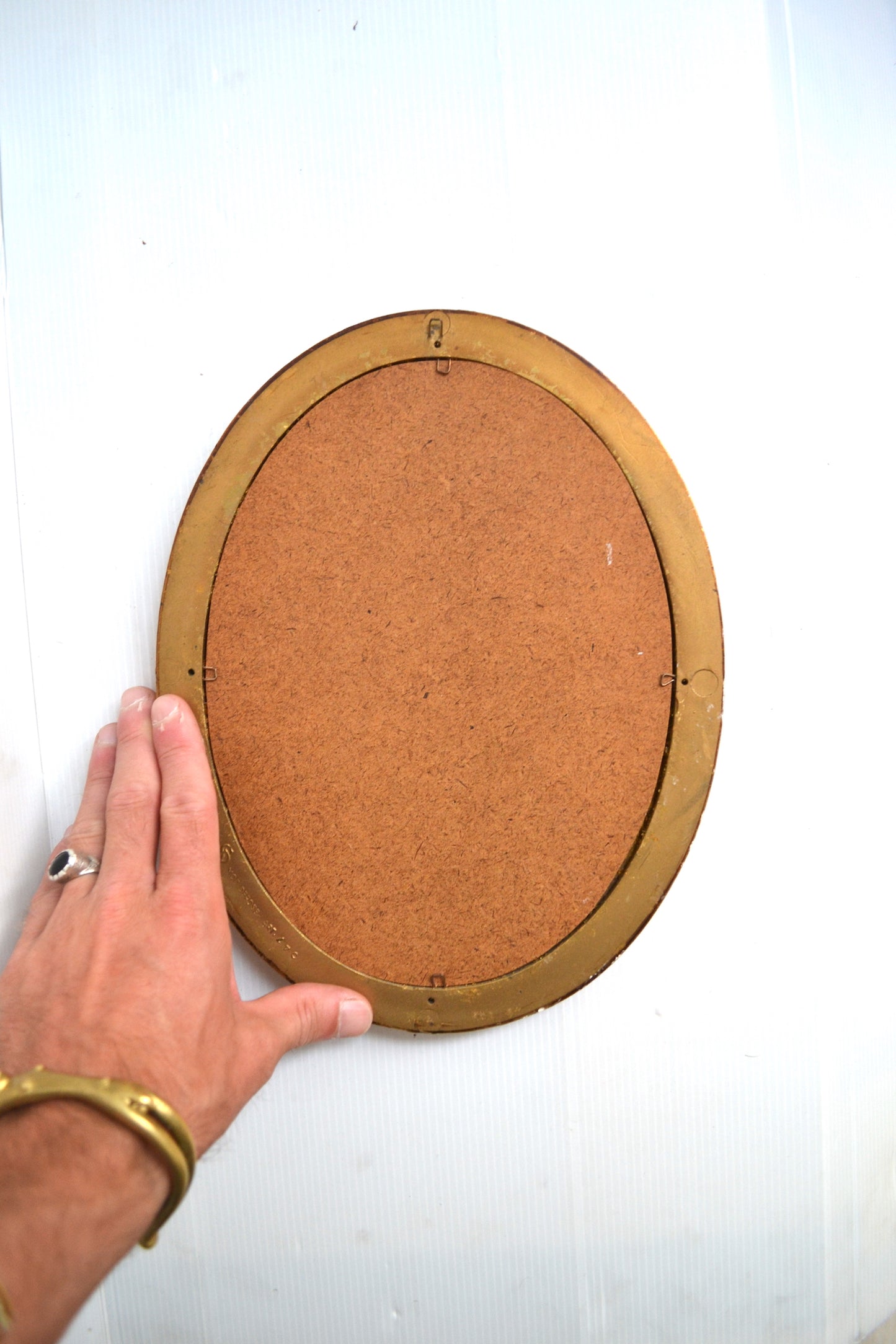 Cadre oval doré