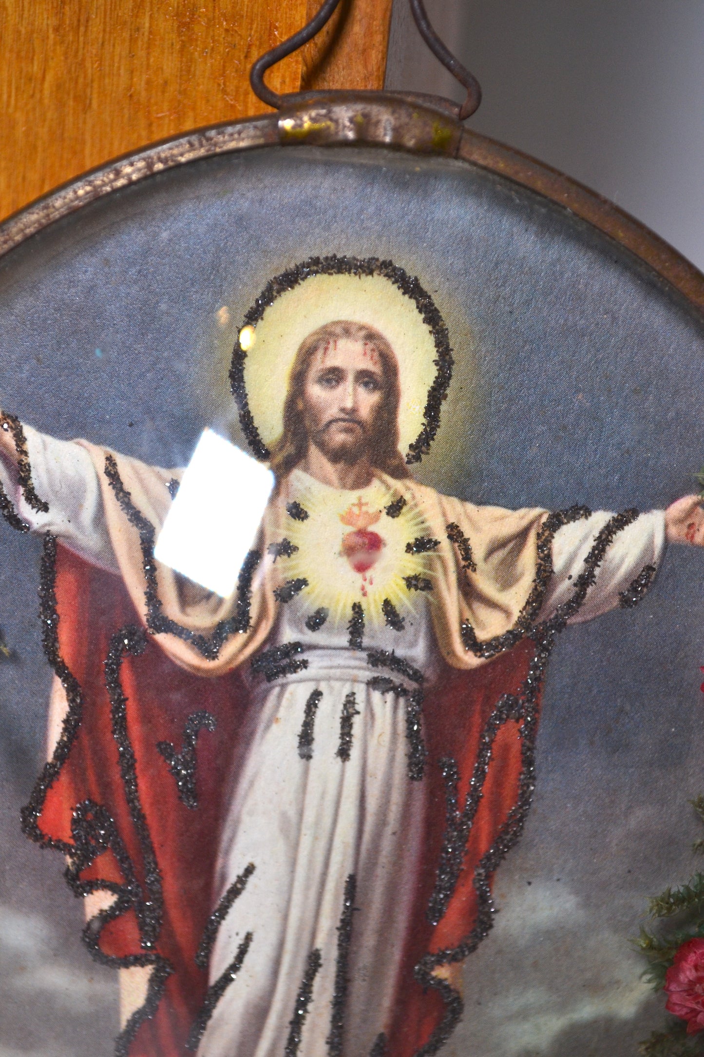 Cadre bombé religieux Christ au cœur flamboyant